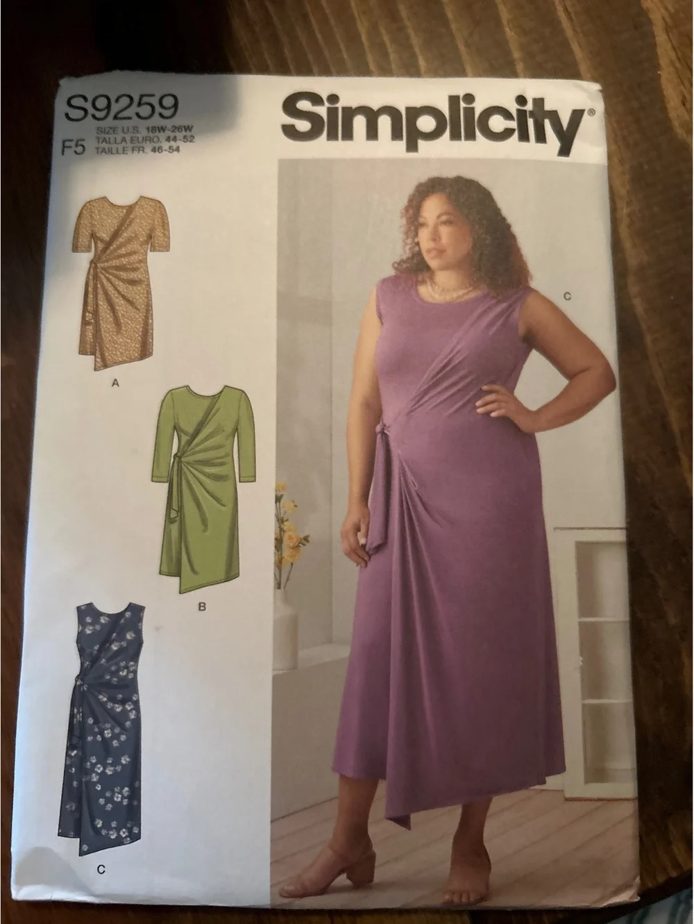 Simplicity S9259 Women's Knit Dress Sewing Pattern - Uncut, Fair Condition
